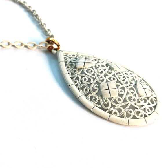 VTG 1960s 1970s Pendant Necklace White Enamel Filigree Mod Statement Jewelry - Picture 12 of 13